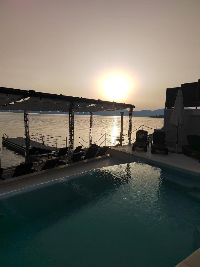 Apartments Poseidon سريسر المظهر الخارجي الصورة