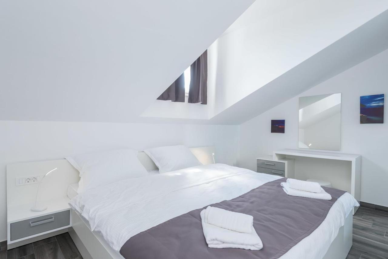 Apartments Poseidon سريسر المظهر الخارجي الصورة